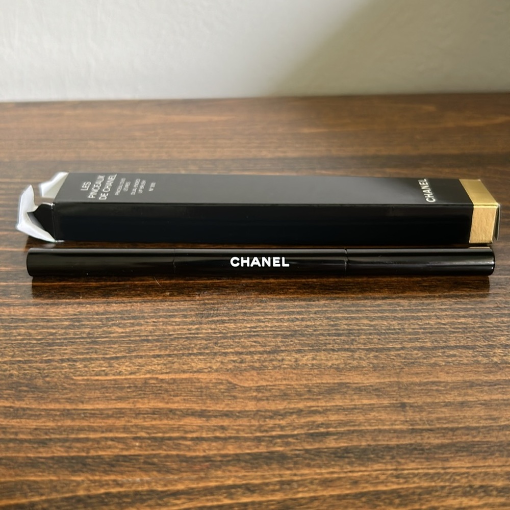 CHANEL dual-ended lip 👄 brush Brand New in Box 🗃️ *BNIB*